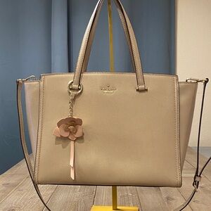 Kate Spade Soft Pink Leather Tote Bag.